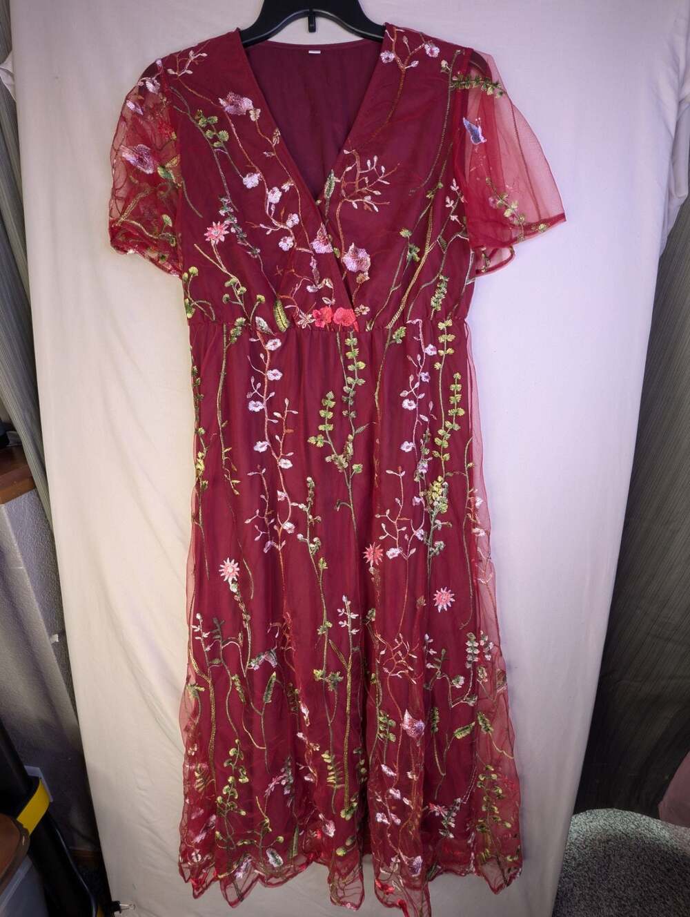 Wine Red V-Neck Short Sleeve Floral Embroidered Mesh Midi Dress